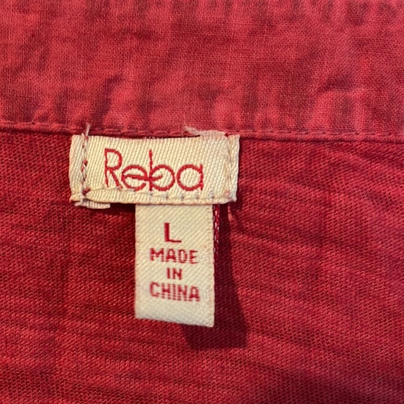 Reba Size Large Women's Red Button-Up Top - Picture 2 of 11